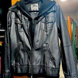 Vegan black jacket with detachable hood.